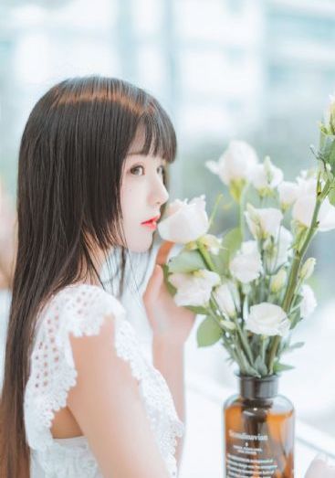 伊人美女日_4K神马在线观看