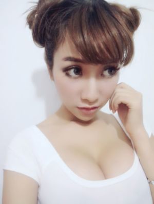 人妻献身系列第54部分_在线电影免费观看