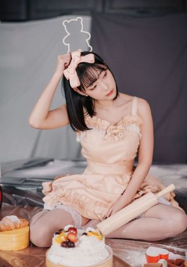 宝贝不乖撅高小屁股打肿_720高清完整版播放