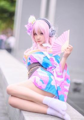 欧美h文_手机MP4字幕高清版在线播放